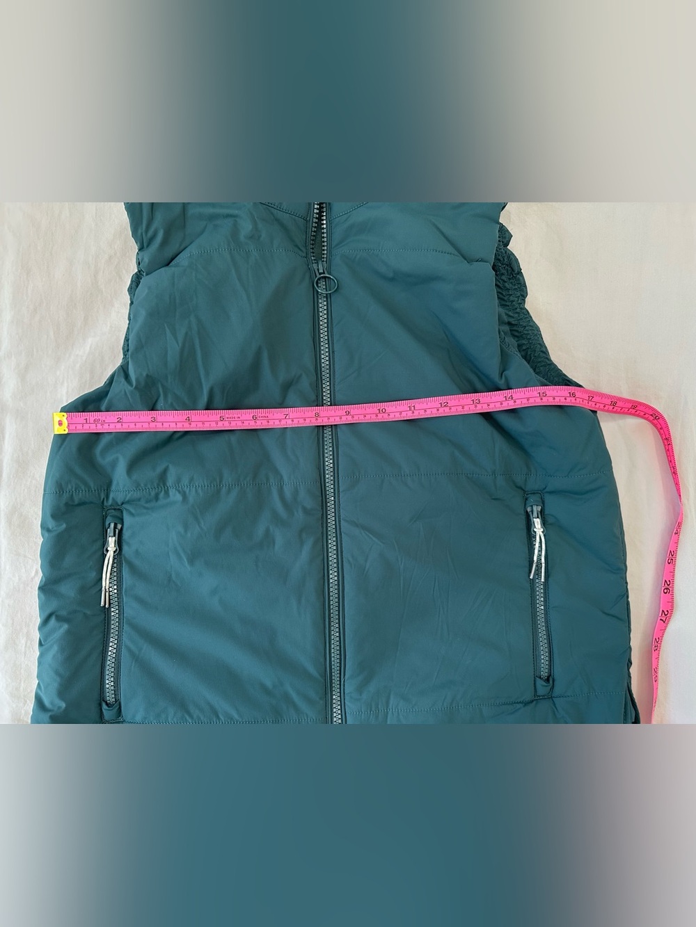 Vuori Teal Lightweight Puffer Vest - Picture 2 of 5